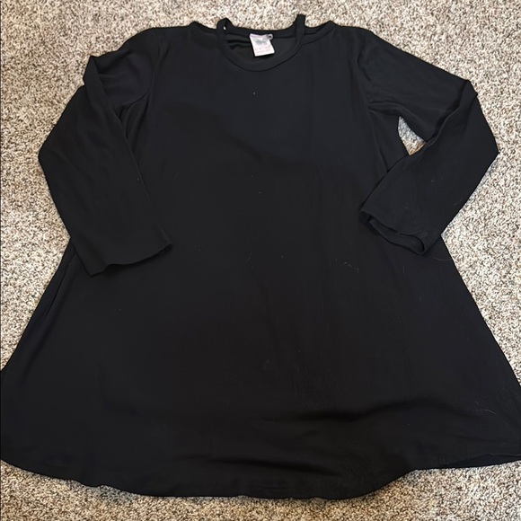 Mix & Match 2/$16 Four All Seasons Black Long Sleeve Dress - Picture 1 of 6